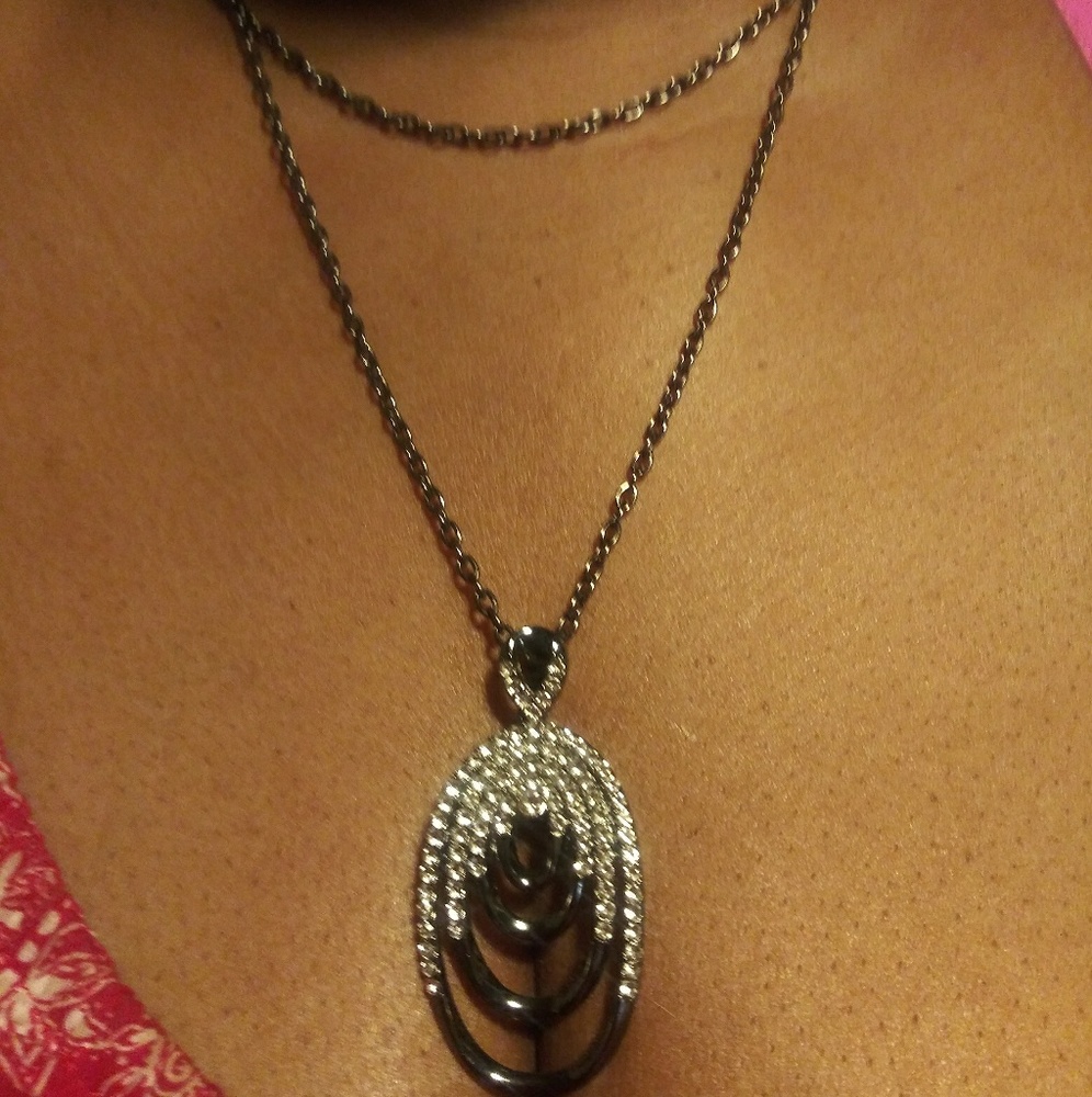 Beautiful 42" black and necklace and pendant